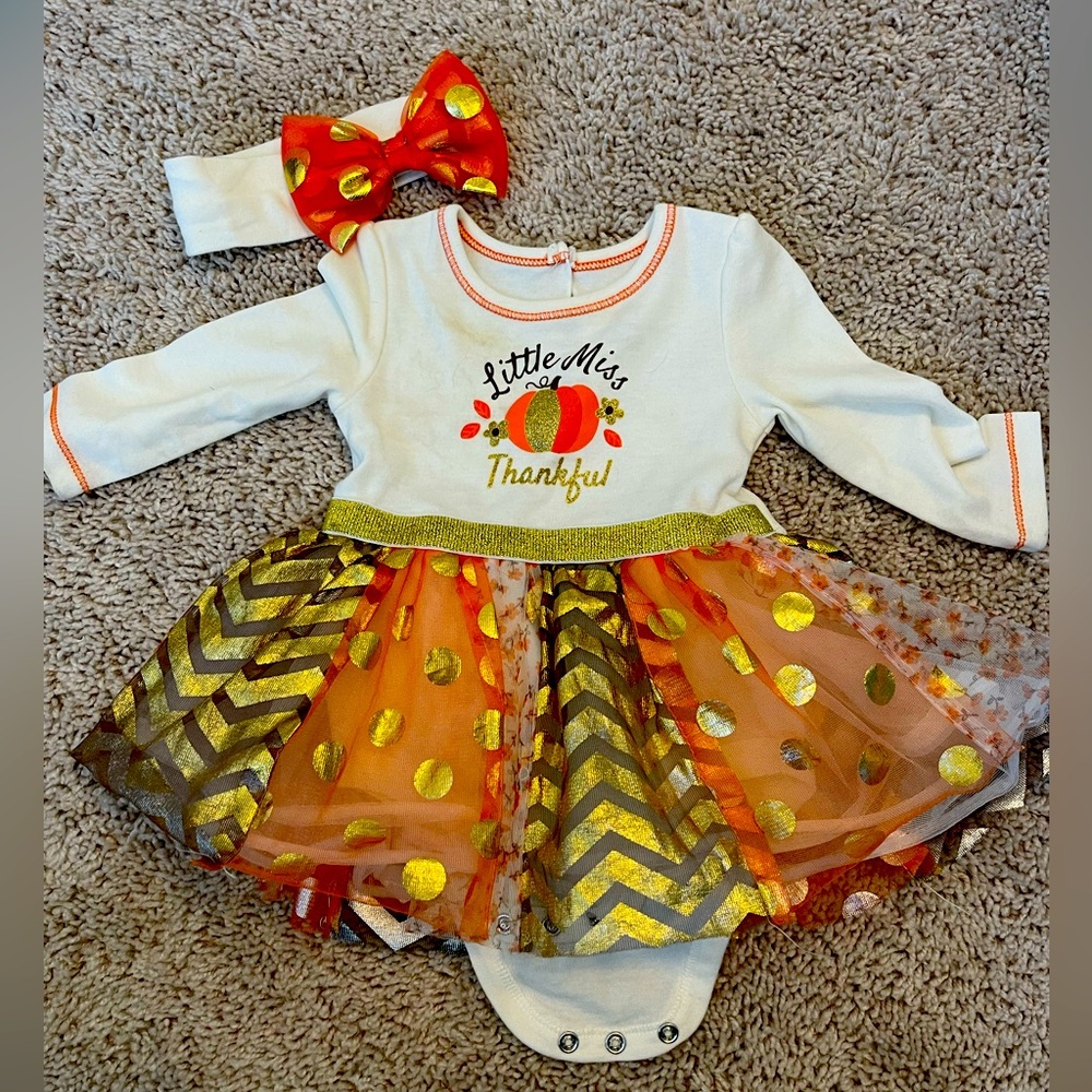 Thanksgiving holiday outfit